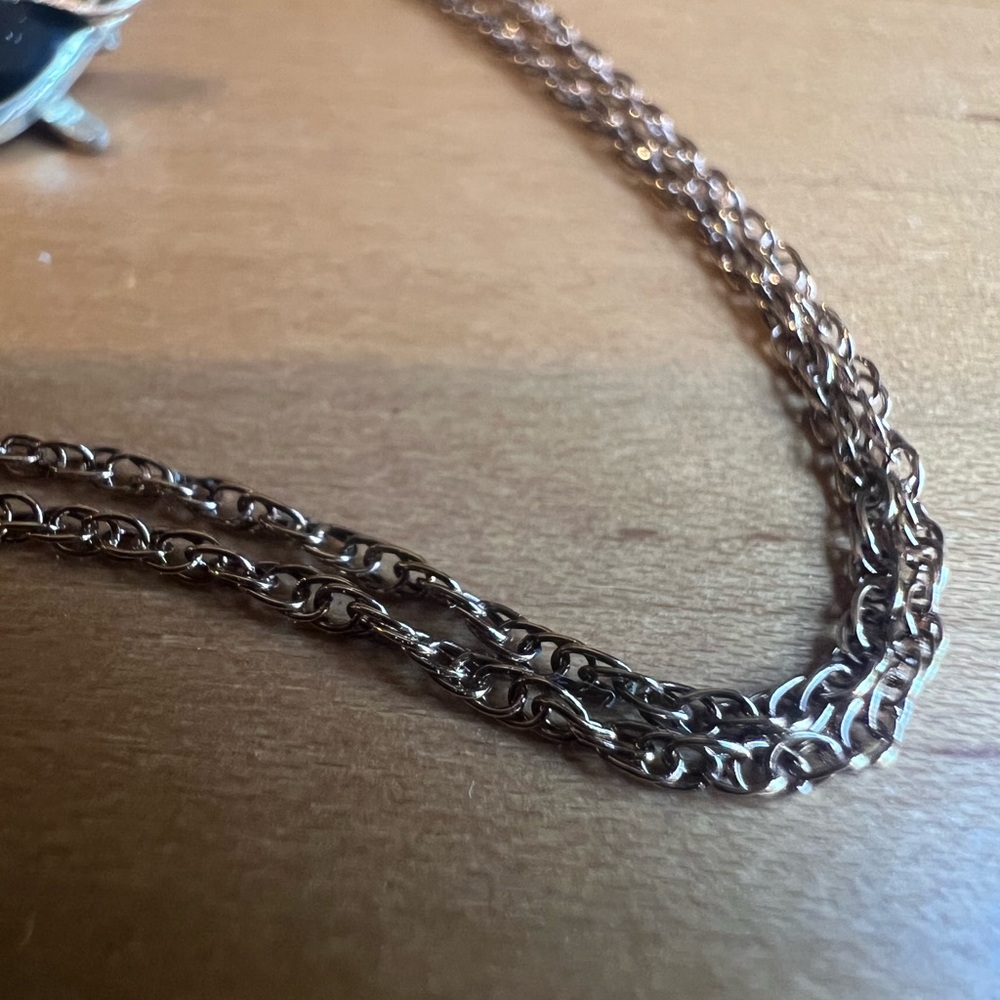 Black Hills Gold Sunglasses Pendant Necklace - Picture 6 of 6
